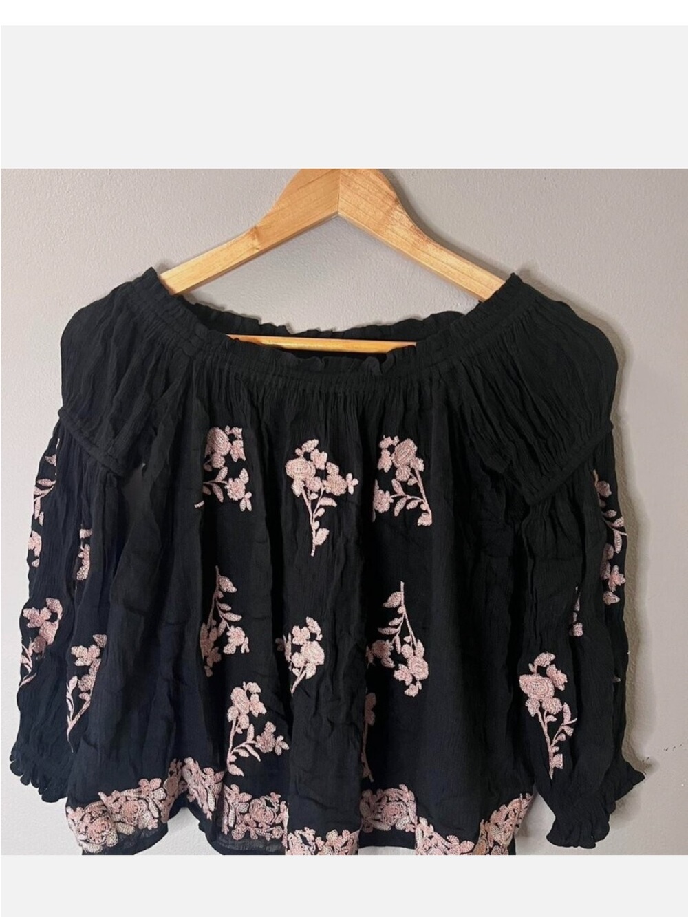 American Eagle Black Embroidered Pink Floral Off The Shoulder Boho Top Sz Small